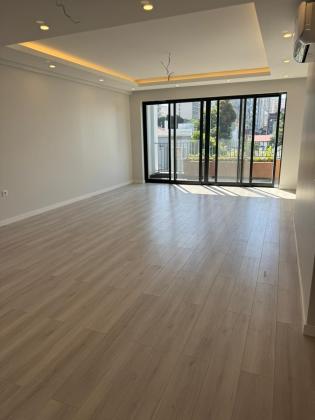 arrendo excelente apartamento t3 na Polana