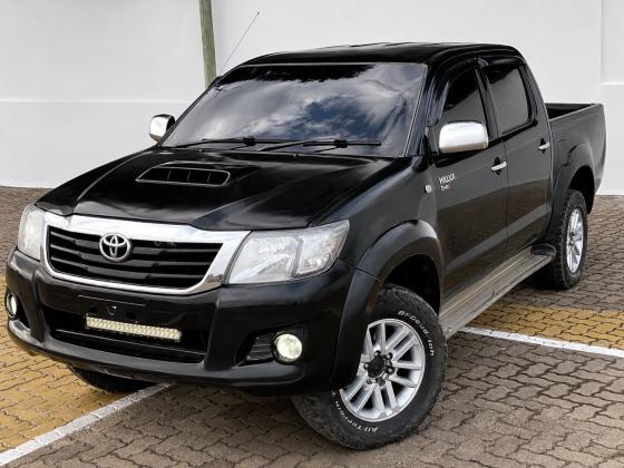 TOYOTA HILUX D4D | AUTOMÁTICO 4X4
