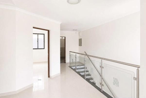 Vende-se Moradia/Geminada T3 no Condomínio Adil_Bairro Triunfo