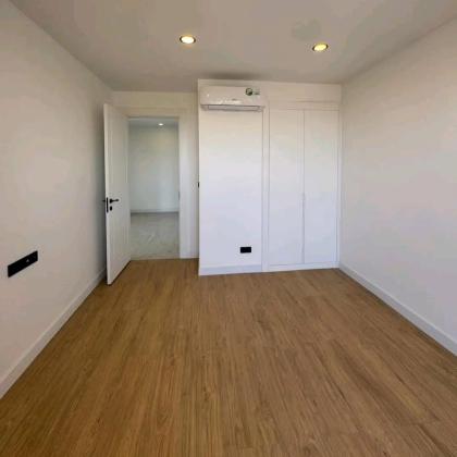 vendesse excelente apartamento tp4 no Aura
