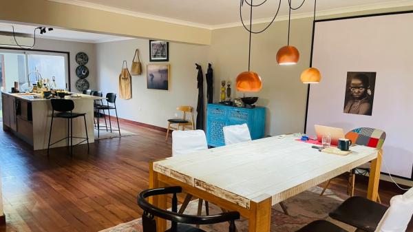 Vende-se Moradia T5 no Bairro Triunfo Velho