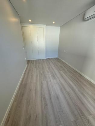 arrendo excelente apartamento t3 na Polana