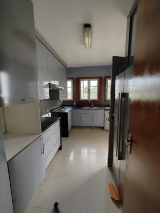 arrendo excelente moradia tp3 no condomínio vila sol, com piscina
