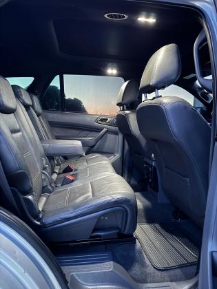 Ford Everest panorâmico