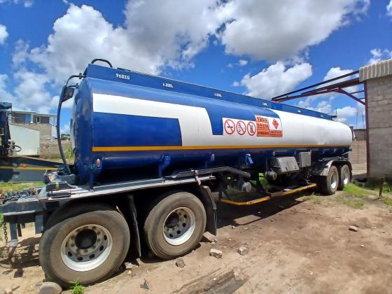 Reboque Cisterna