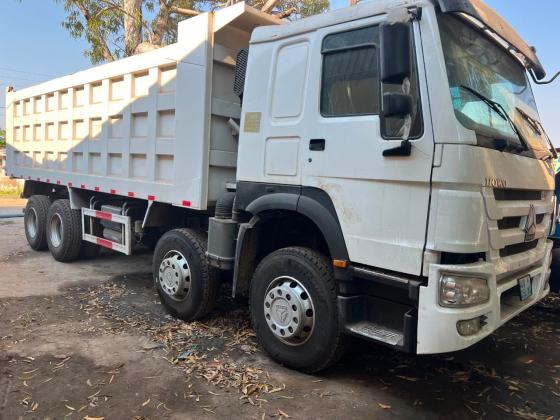 SINUTRACK HOWO 2024 Diesel