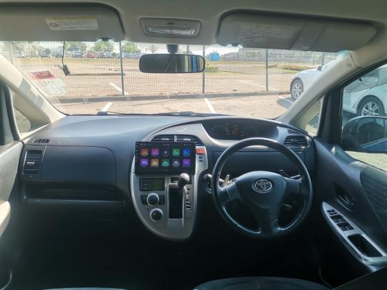 Toyota Ractis 2009