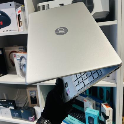 Notebook HP 15s AMD Ryzen 5 5500U  | 8 GB RAM | SSD de 256GB |Processador: AMD Ryzen 5 5500U (8CPUs),2.10GHz Boost Máximo: Até 4,30 GHz,8GB de RAM 320