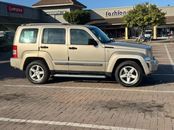 4x4 JEEP CHEROKEE DIESEL & AUTOMATICO