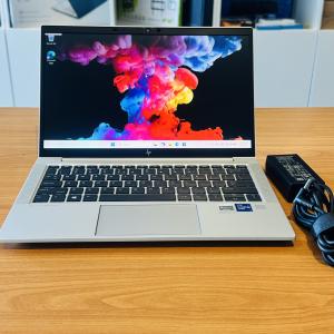 *HP EliteBook 830 G8 Notebook PC* * Metalizado  *Intel Core I7_1185G7 3.00GHz (08 CPUs) * 16GB DDR4 