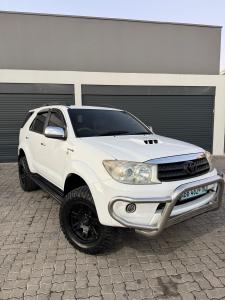 Fortuner 2011 automático