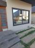 Vende-se Moradia/Geminada T3 dentro de Condomínio em Mapulene_Bairro Costa do Sol